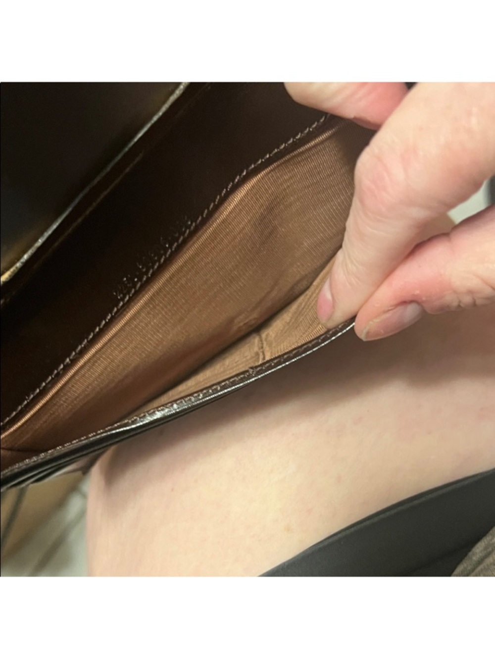 Fendi Brown & Black Logo Chain Shoulder Wallet - Picture 8 of 13